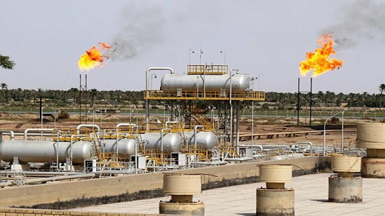 العراق يقدم طلباً للشركات النفطية وبرنت ينخفض مجدداً