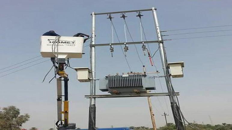 كهرباء ذي قار: نصب محولتين لفك اختناق الشبكة الكهربائية في الناصرية